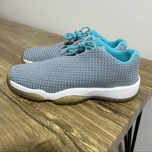 Jordan future low ' Wolf grey '